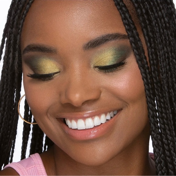 Too Faced Major Love Mini Eyeshadow Palette - Picture 10 of 12